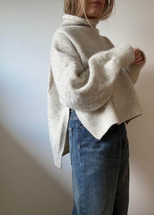 volare cape sweater (german)
